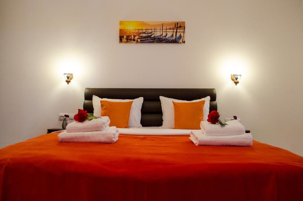 Гостевой дом City Lux Villa Бухарест-49