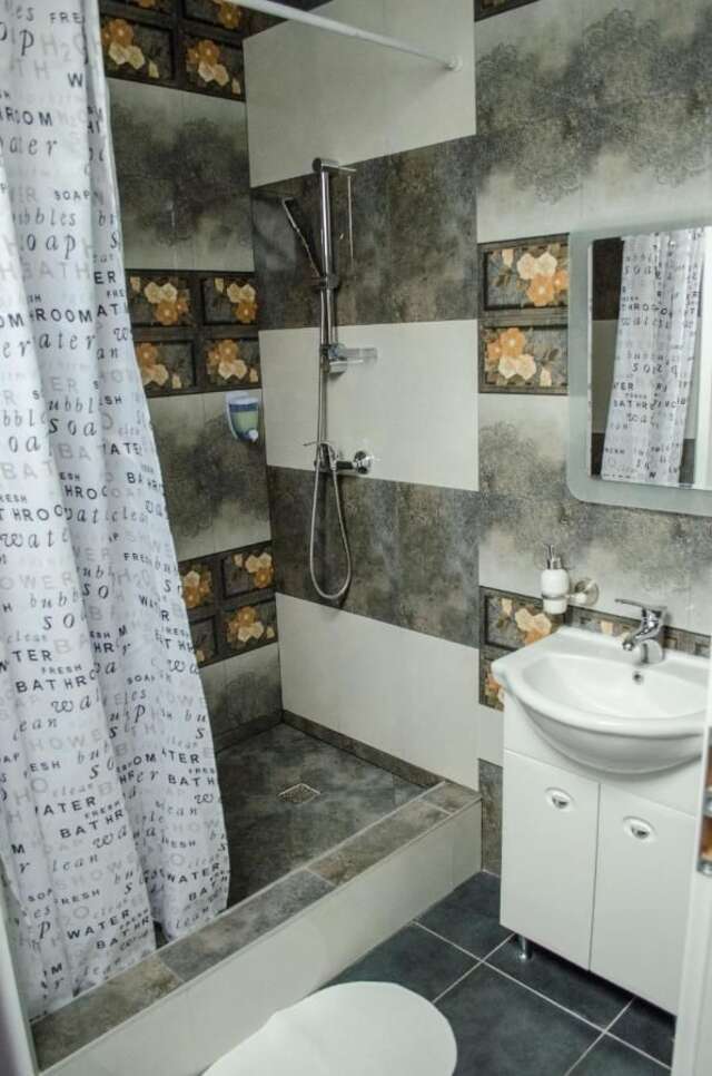 Гостевой дом City Lux Villa Бухарест-34
